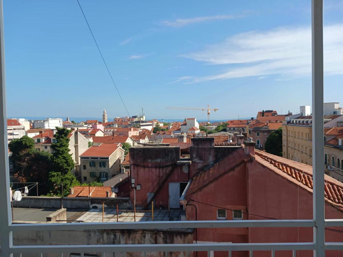 Room With Private Toilet And Balcony In City Center In Shared Apartment Split Zewnętrze zdjęcie